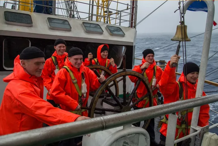 Юные моряки в кругосветке "Паллады" 2020